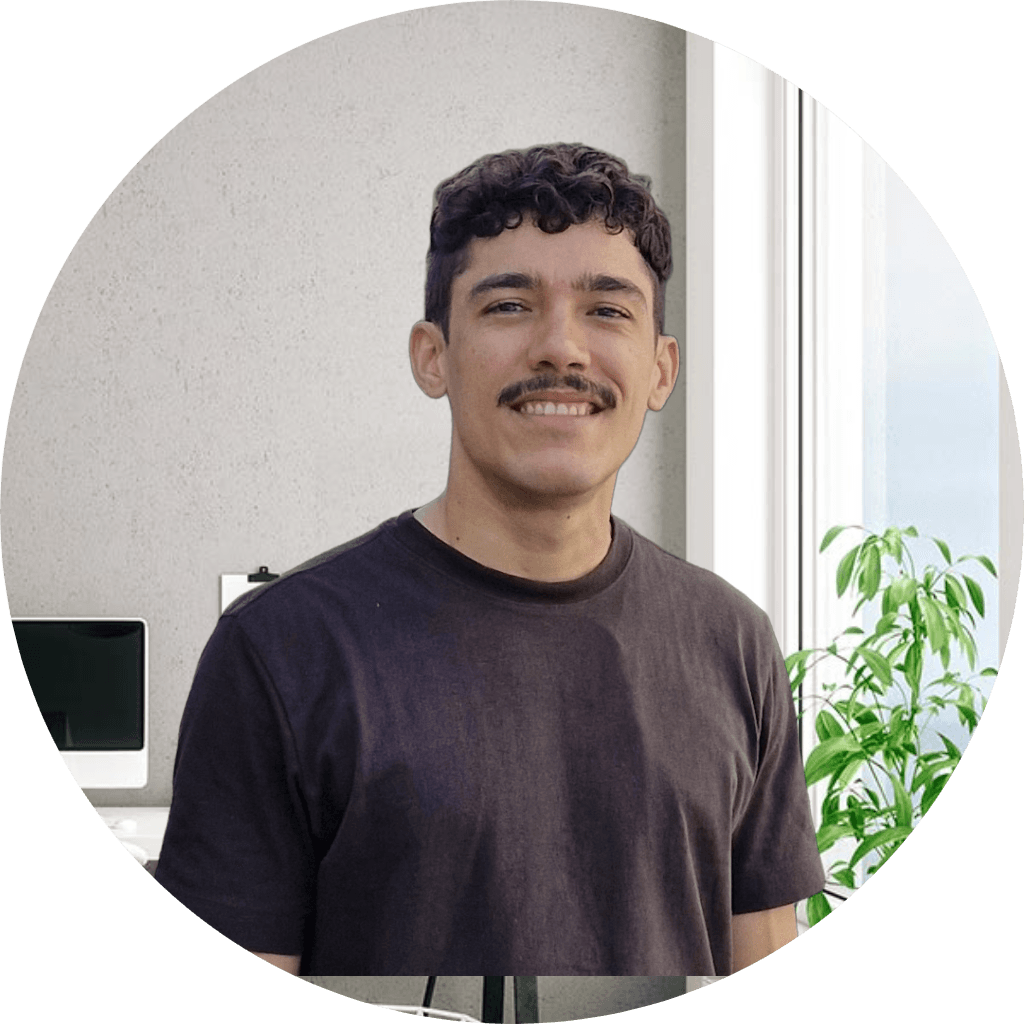 Lucas Fernandes - Especialista em criação de sites e fundador da Dev Sites Studio